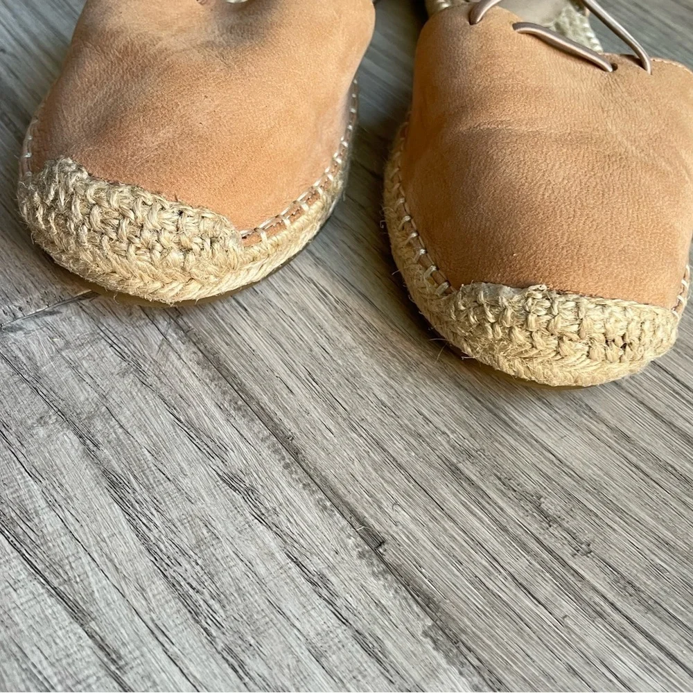 Eileen Fisher Tan Leather Espadrille Flat Elastic Straps Zip Heel Closure SZ 7